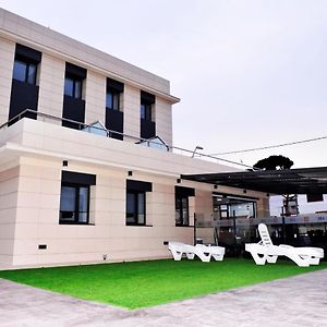 6 Bis Hotel